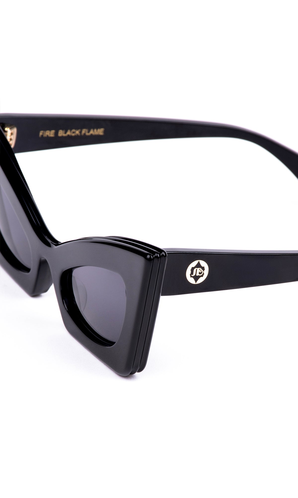 Fire — black flame / black