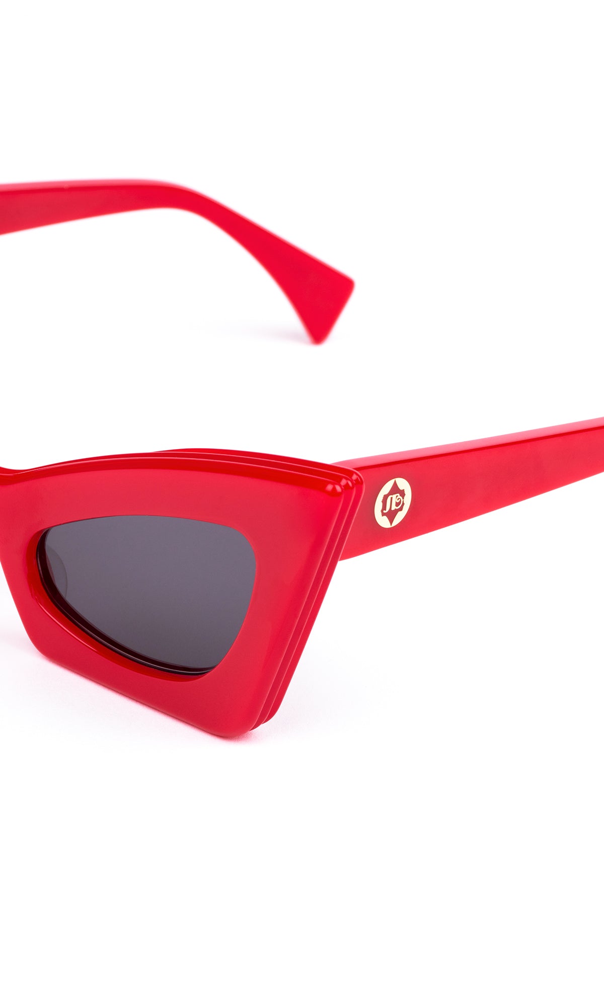 Fire — red sisterhood / black