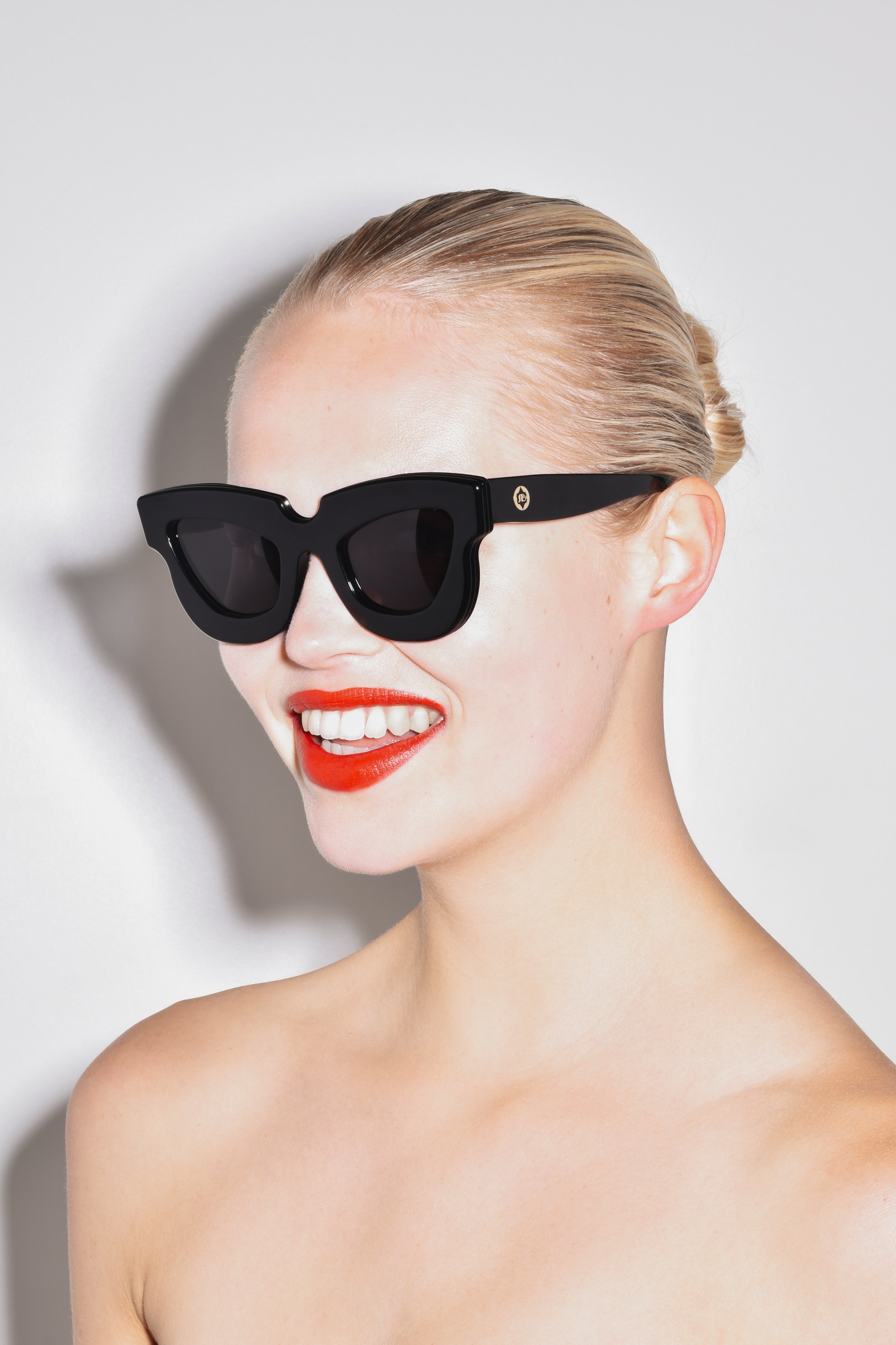 Hope — black flame / black