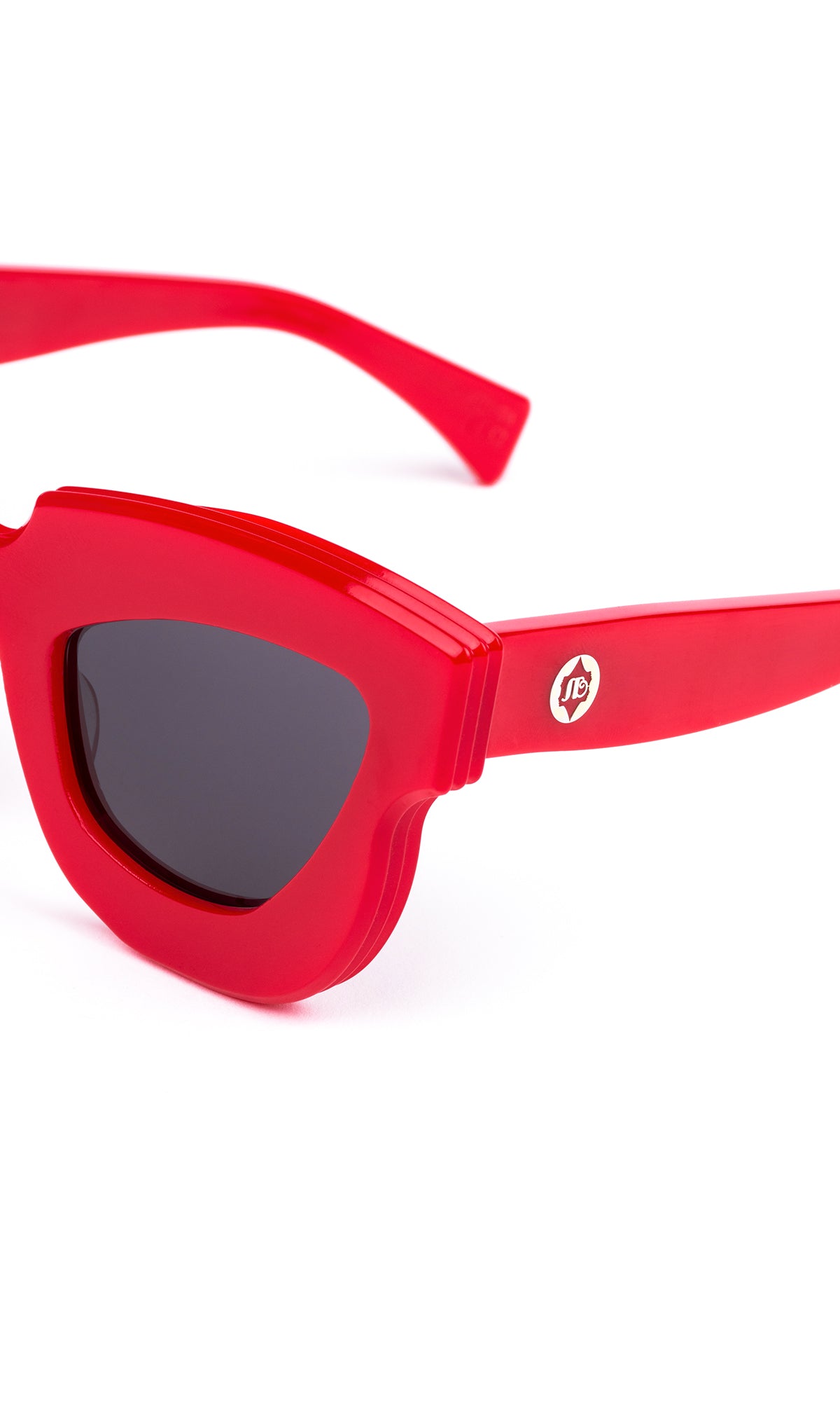 Hope — red sisterhood / black