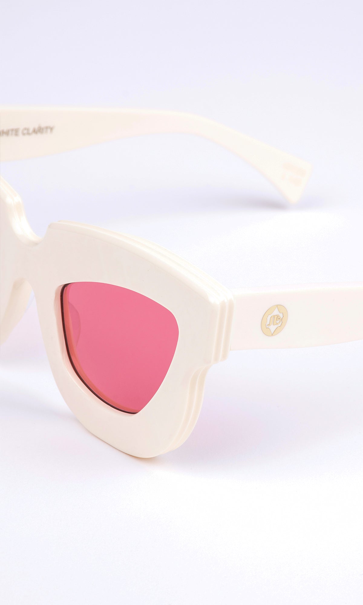 Hope — white clarity / pink