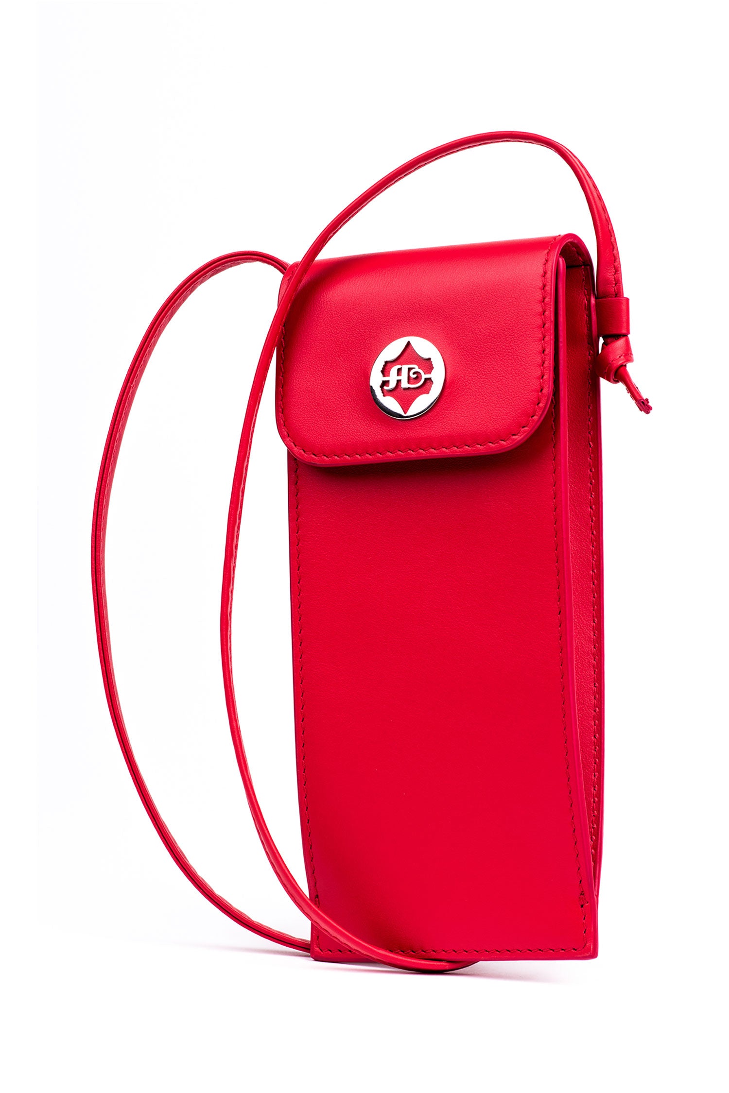 L’Amica – The Red Leather Case